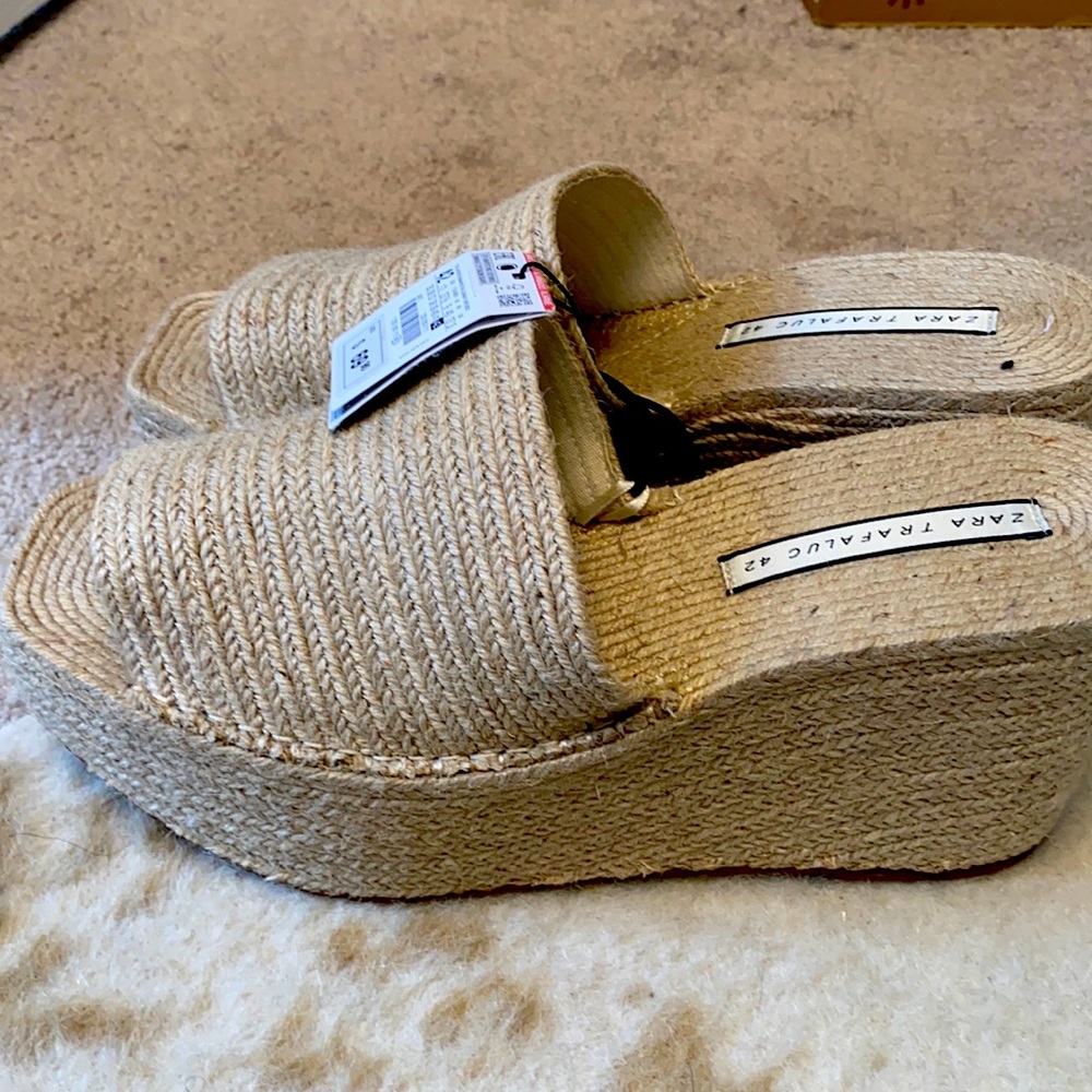 NWT Zara Wedges